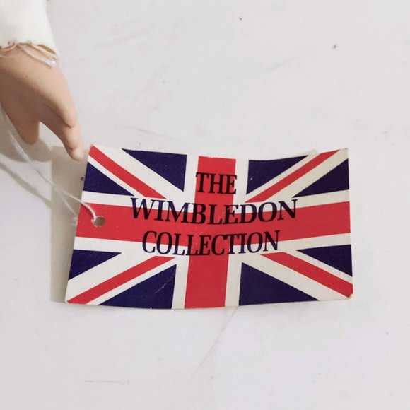 Vintage Porcelain Doll LAURA 3031 Hand Painted Hand Sewn The Wimbledon Collect - Picture 9 of 12